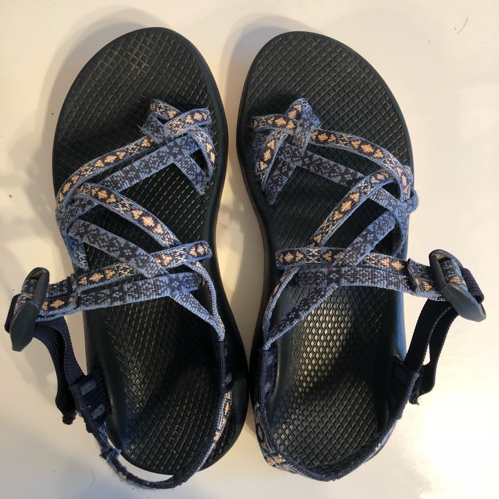 Chacos🖤💙🧡
